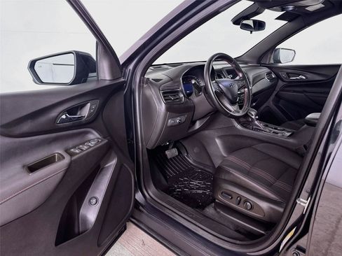 Used 2023 Chevrolet Equinox RS AWD/4WD image 3