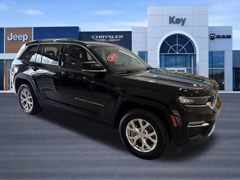 Used 2022 Jeep Grand Cherokee Limited AWD/4WD image 10