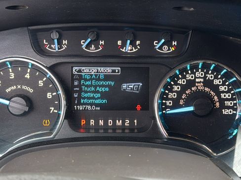 Used 2012 Ford F150 XLT w/ XLT Chrome Pkg image 19