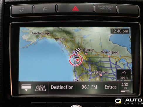 Used 2016 Volkswagen Touareg Sport image 22