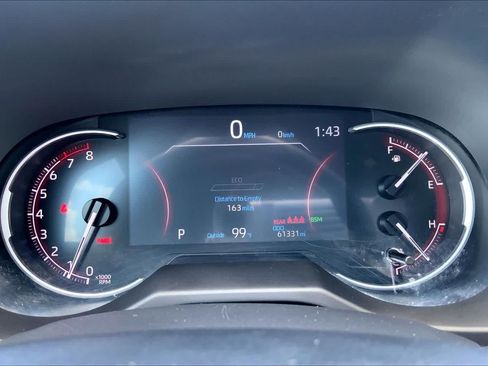 Used 2024 Toyota RAV4 XLE FWD image 25