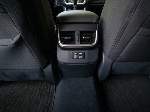 Certified 2025 Subaru Outback Premium AWD/4WD image 18