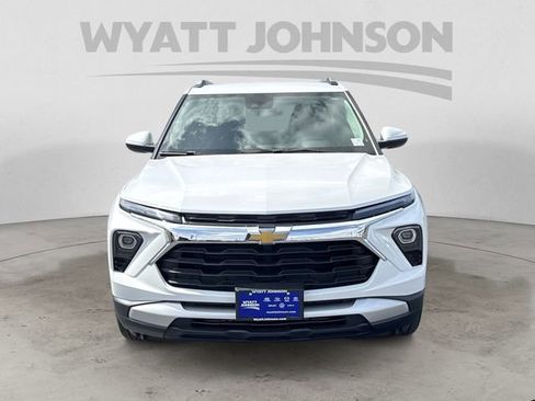 Used 2025 Chevrolet TrailBlazer LT FWD image 8