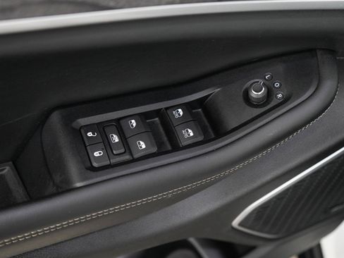 Used 2023 Jeep Grand Cherokee 4WD 4xe image 20