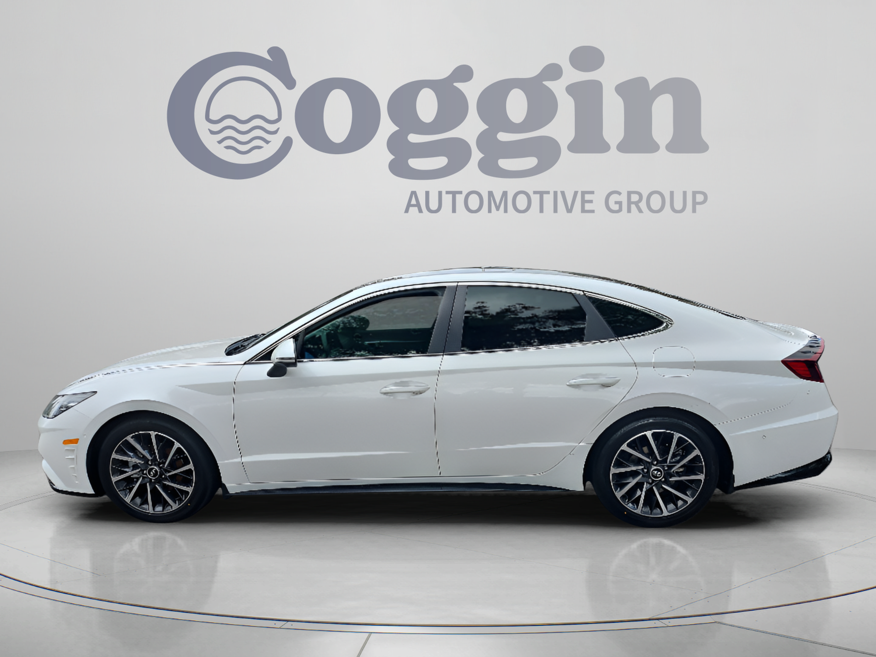 Used 2022 Hyundai Sonata Limited FWD image 2