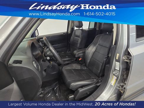 Used 2014 Jeep Patriot High Altitude FWD image 11