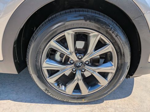 Used 2018 Hyundai Santa Fe Sport w/ 2.0T Ultimate Tech Package 05 image 9