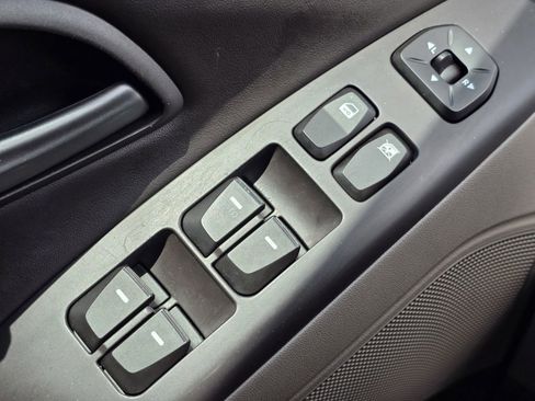 Used 2015 Hyundai Tucson SE image 29