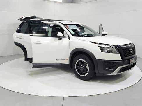 Certified 2023 Nissan Pathfinder Rock Creek image 9