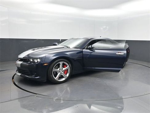 Used 2015 Chevrolet Camaro SS w/ RS Package image 41