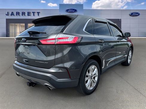Used 2020 Ford Edge Titanium w/ Equipment Group 301A FWD image 4