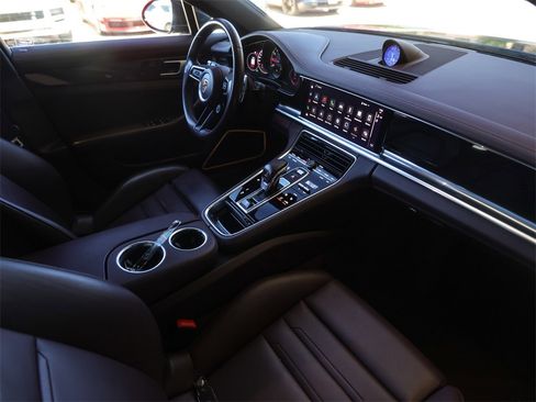 Certified 2022 Porsche Panamera 4S w/ Premium Package image 40