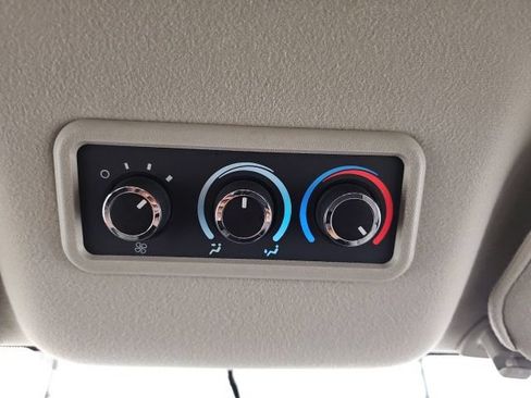 Used 2017 Chevrolet Express 3500 LT w/ LT Preferred Equipment Group RWD image 23