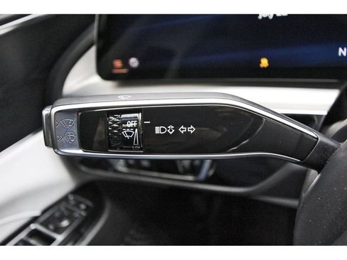 Used 2024 Cadillac Lyriq Sport RWD image 16
