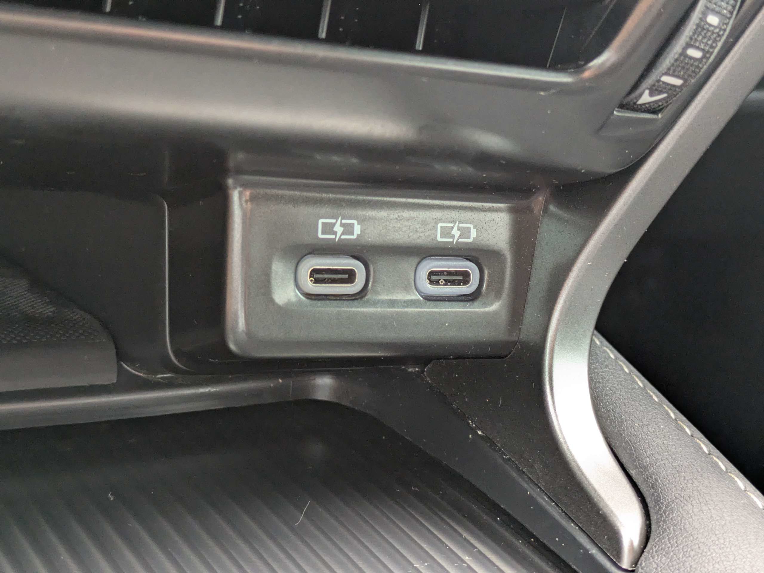 Used 2024 Lexus RX 350 F Sport w/ Convenience Package AWD/4WD image 25