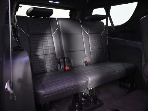 Certified 2024 Cadillac Escalade ESV Sport Platinum w/ LPO, ONYX Package image 19