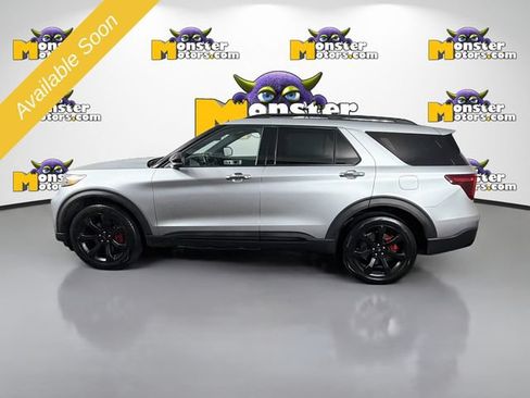 Used 2023 Ford Explorer ST w/ Technology Package AWD/4WD image 8