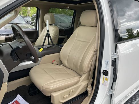 Used 2020 Ford F150 Lariat w/ Equipment Group 502A Luxury AWD/4WD image 27