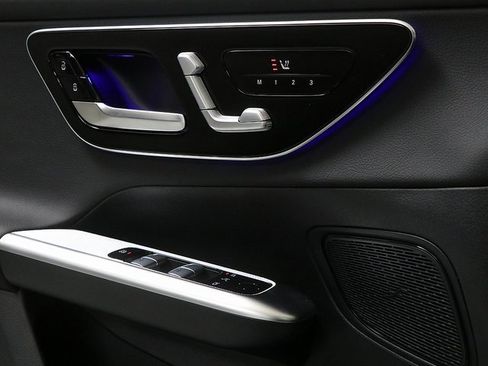 Certified 2025 Mercedes-Benz GLC 43 AMG 4MATIC image 22