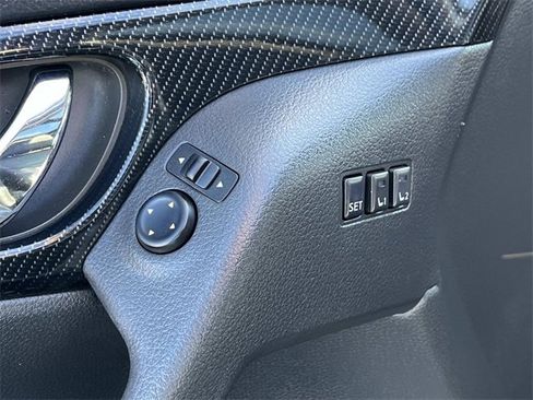 Used 2018 Nissan Rogue SL w/ Premium Package image 26