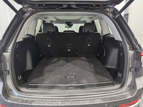 Used 2023 Jeep Grand Cherokee 4WD 4xe image 7