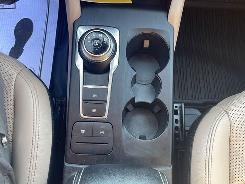 Certified 2022 Ford Escape SEL w/ Technology Package FWD image 20