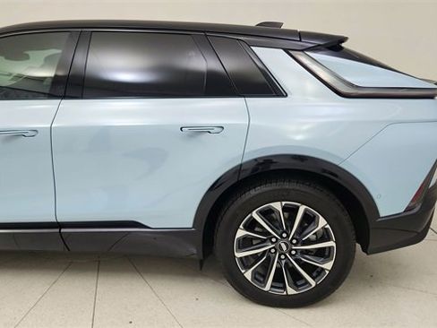 Used 2025 Cadillac Lyriq Sport image 10