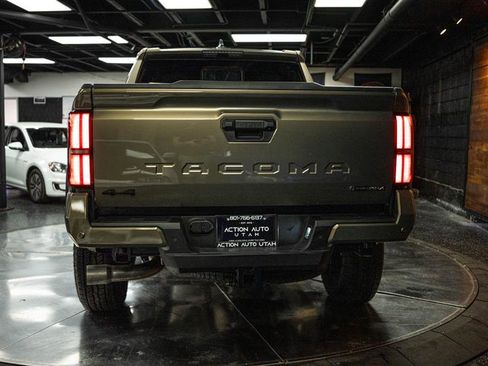 Used 2025 Toyota Tacoma TRD Off-Road w/ TRD Off Road Upgrade Package image 6