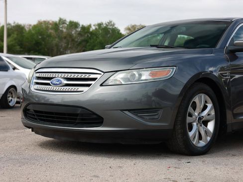 Used 2012 Ford Taurus SEL image 24