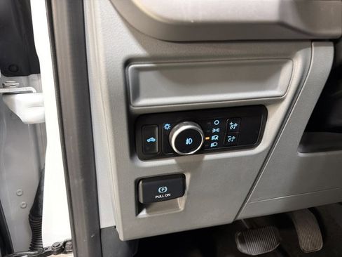 Used 2023 Ford F150 XLT AWD/4WD image 35