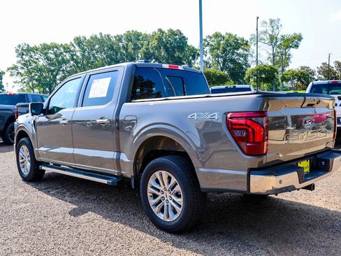 Used 2025 Ford F150 Lariat w/ Equipment Group 501A Mid AWD/4WD image 7