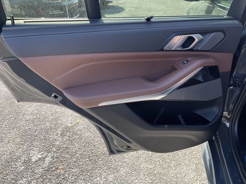 New 2026 BMW X5 xDrive40i w/ M Sport Package image 14