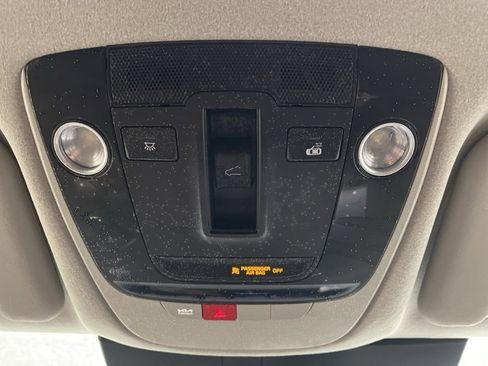 Used 2024 Kia Niro EX Touring image 29