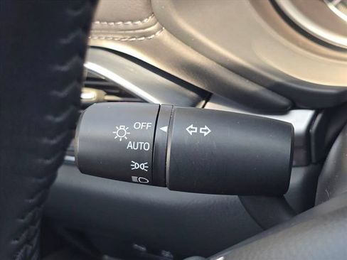 Used 2025 MAZDA CX-5 AWD 2.5 S w/ Select Package image 31