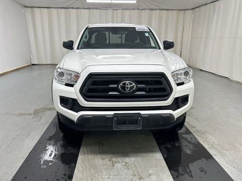 Used 2021 Toyota Tacoma SR w/ SX Package AWD/4WD image 3