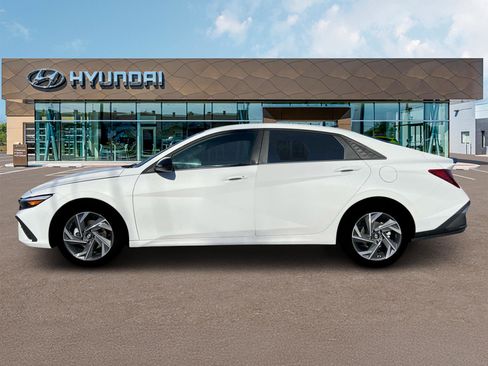 New 2025 Hyundai Elantra Sport w/ Cargo Package image 3