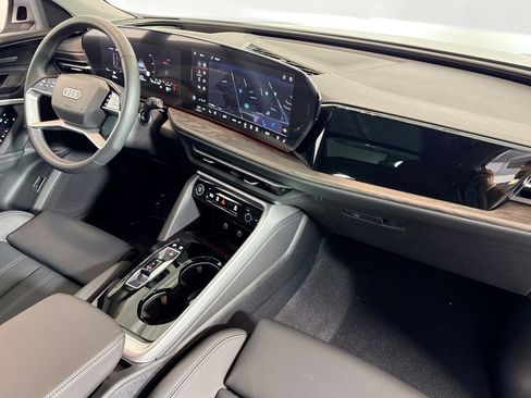 New 2025 Audi Q5 Premium Plus image 26