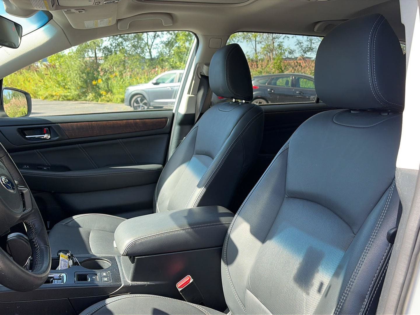 Used 2019 Subaru Outback 2.5i Limited AWD/4WD image 4