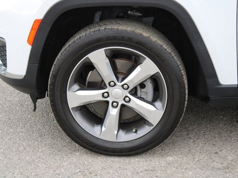 Used 2021 Jeep Grand Cherokee L Limited w/ Trailer Tow Group (B) image 8