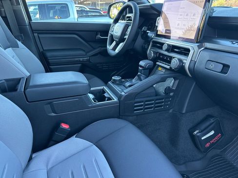 New 2025 Toyota Tacoma TRD Off-Road image 15