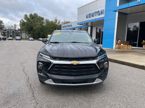 Used 2024 Chevrolet Blazer LT w/ Convenience Package image 2