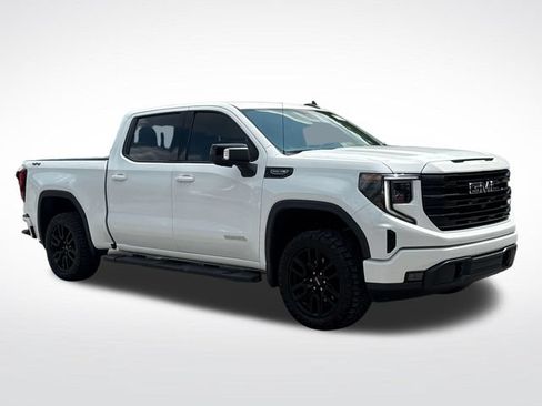 Used 2022 GMC Sierra 1500 Elevation w/ Elevation Premium Package AWD/4WD image 9