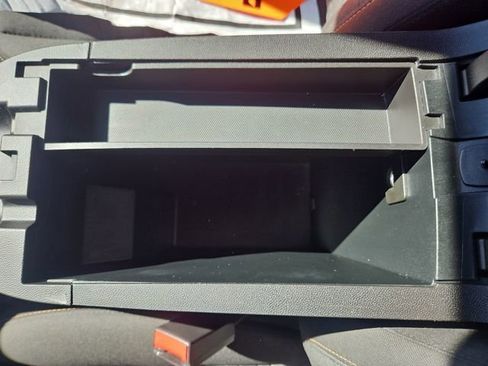 Used 2018 Chevrolet Equinox LT image 25