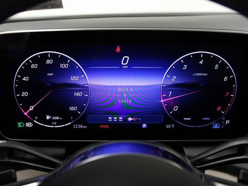 Certified 2025 Mercedes-Benz GLC 300 4MATIC image 13