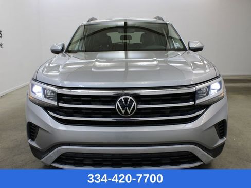 Certified 2022 Volkswagen Atlas SE image 6