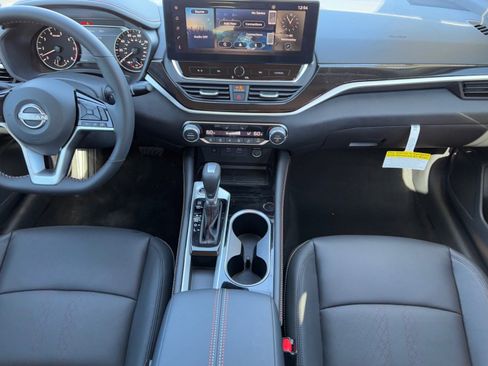 New 2025 Nissan Altima 2.5 SR w/ SR Premium Package image 16