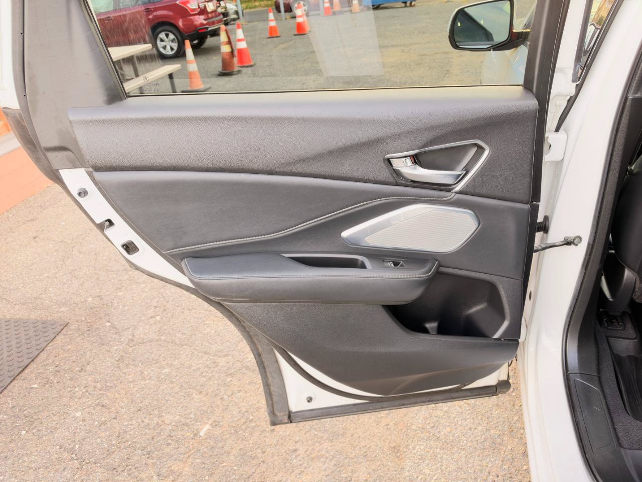 Used 2020 Acura RDX w/ Technology Package AWD/4WD image 32