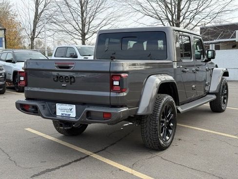 Certified 2021 Jeep Gladiator Overland image 4