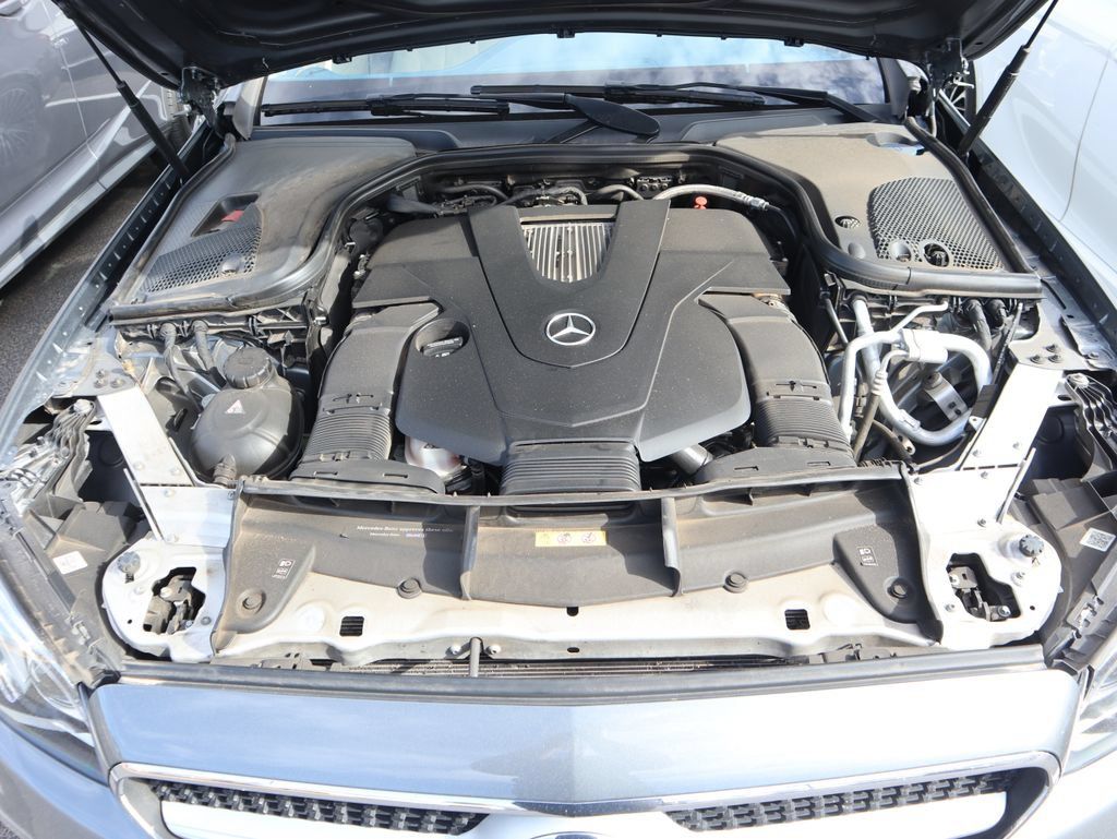 Used 2018 Mercedes-Benz E 400 Coupe image 11