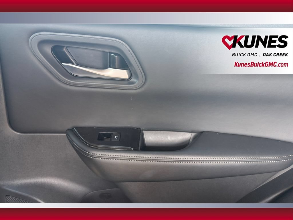 Used 2026 Nissan Rogue SV AWD/4WD image 34